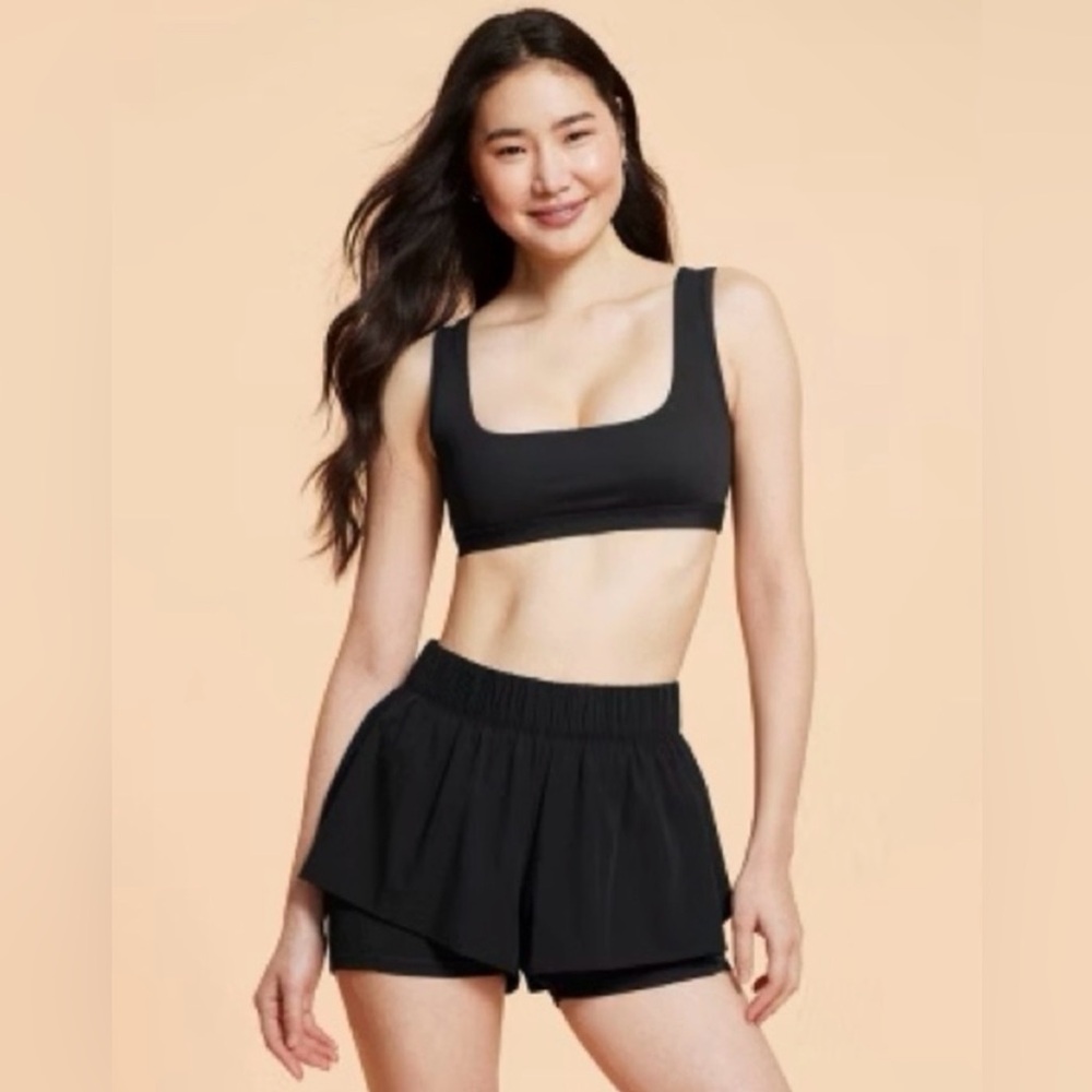 Blogilates Women's Criss Cross Sports
Bra - Black M